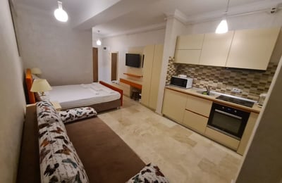 Аренда уютной 1-комнатной квартиры, 30 м², вид на озеро и море, Mamaia, Констанца, Румыния